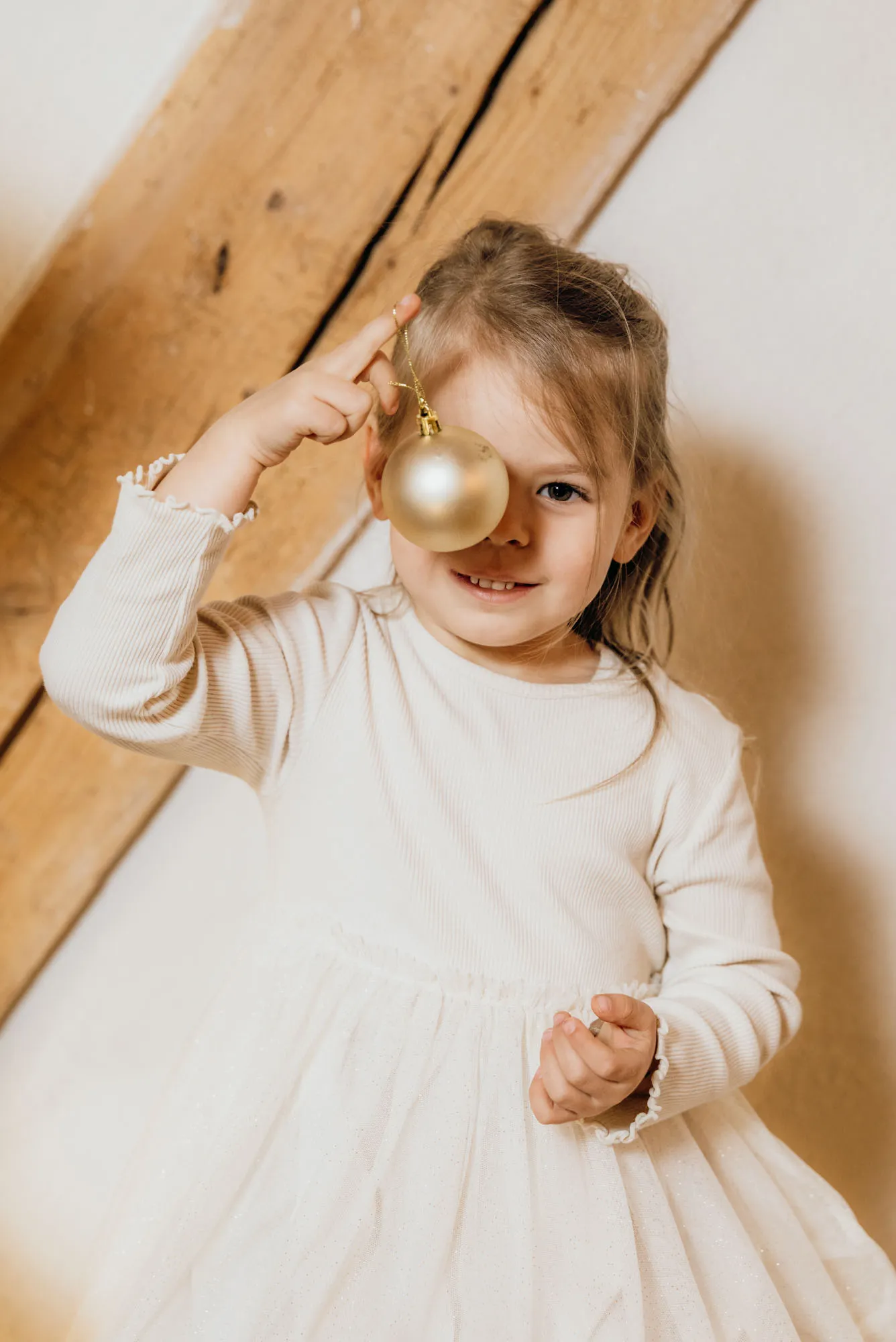 Familie beim weihnachtlichen LoveDays-Shooting